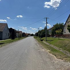 Vrijstaande woning in Almamellék