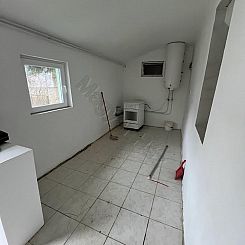 Vrijstaande woning in Döbrököz