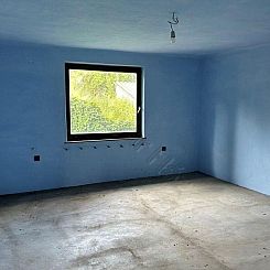 Vrijstaande woning in Sáta
