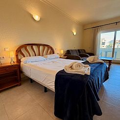 Kingfisher Apartments Benal Beach