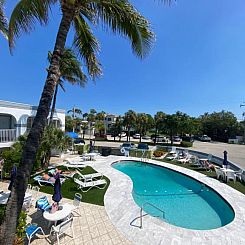 Coral Key Inn