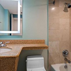 Best Western Plus Oceanside Inn