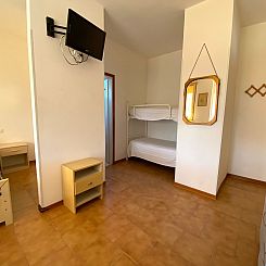 Appartement in Lido Delle Nazioni mit Kleinem Balkon
