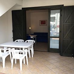 Appartement in Lido Di Spina mit Möbliertem Balkon