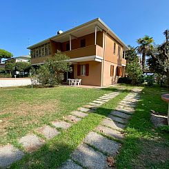 Vakantiehuis Komfortables Haus im Erdgeschoss, privater Gart