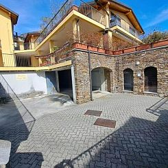 Vrijstaande woning in Domaso