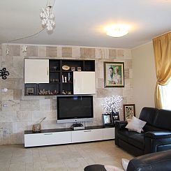 Vrijstaande woning in Isolabona