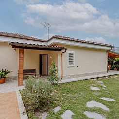 Vakantiehuis Villa in Borgomaro mit privatem Parkplatz