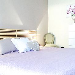 Appartement Wohnung mit privatem Garten in Villa