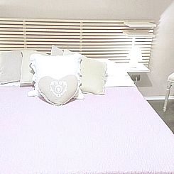 Appartement Wohnung mit privatem Garten in Villa