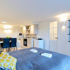 Appartement Einzimmerwohnung mit Terrasse und Blick auf den 