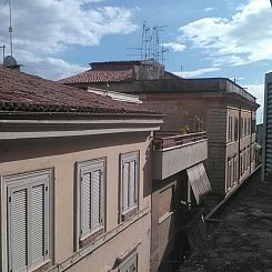 Appartement Nahe Rom mit Terrasse und einem Flügel