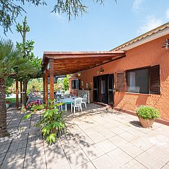 Vakantiehuis Oleandri Ferienhaus mit privatem Pool