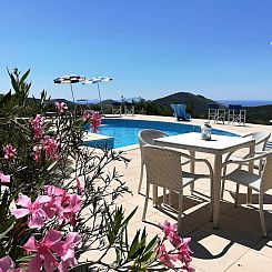 Vakantiehuis Angenehmes Haus in Itri mit überdachtem Innenh