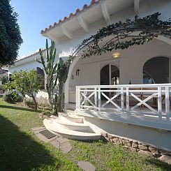 Vakantiehuis Schöne freistehende Villa nur wenige Schritte 