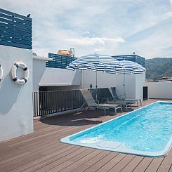 The Blue Pearl Kata Hotel