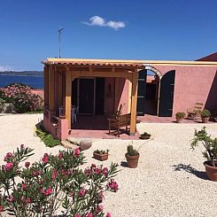 Appartement Wohnung in Calasetta mit Grill und Garten