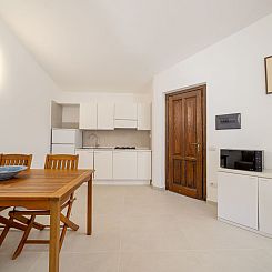 Vakantiehuis für zwei Personen mit Pool und Sonnenterrasse 
