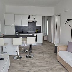 Appartement mit Terrasse