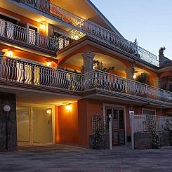 Appartement Wohnung in Trecastagni mit Terrasse