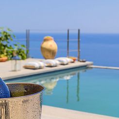 Vakantiehuis Villa Battiato - Haus n Pool