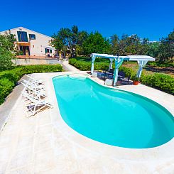 Vakantiehuis Ferienvilla 'Mamma Ginevra' mit privatem Pool