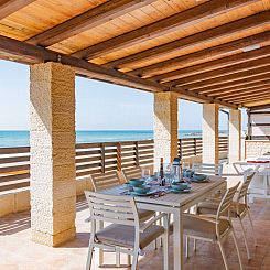 Vakantiehuis Komfortable und moderne Villa am Strand