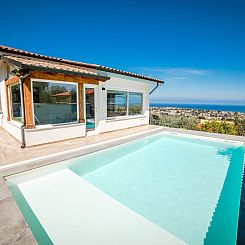 Vakantiehuis Haus in Carini mit privatem Pool