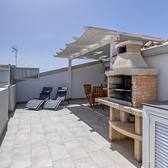 Appartement Charmantes Dachgeschoss mit Terrasse mit Blick a