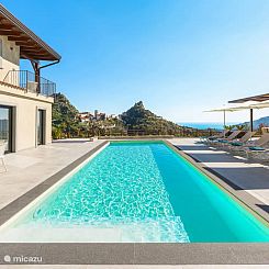 Villa Aurora