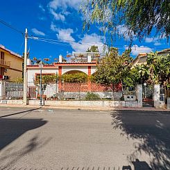 Vrijstaande woning in Santa Flavia