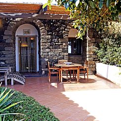 Appartement Dammuso mit Terrasse und Meerblick