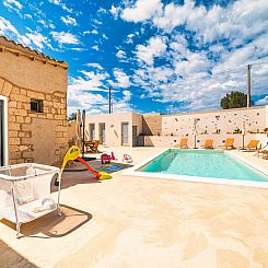 Vakantiehuis Zwei Einheiten, Luxus, Schwimmbad, Gemüsegarte