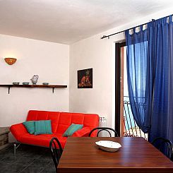 Appartement flacher Kirschbaum