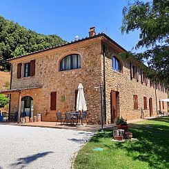 Appartement Wohnung in Riparbella mit privatem Parkplatz