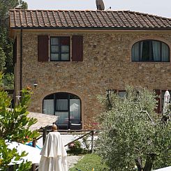 Appartement Wohnung in Riparbella mit privatem Parkplatz