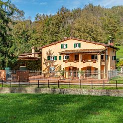 Vakantiehuis Ferienvilla 'Fattoria' mit eigenem Pool