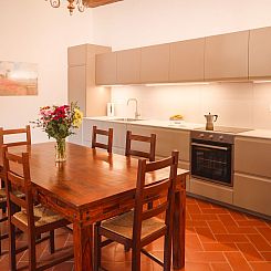 Appartement Geräumige Wohnung mit 3 Schlafzimmern und 3 Bä