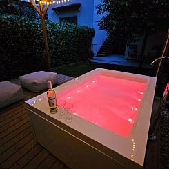 Appartement FlorArt Boutique-Wohnung mit Garten und Spa