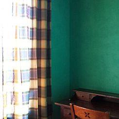 Appartement Anwesen mit Balkon