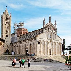 Appartement Unterkunft im Erdgeschoss, überdachte Terrasse,