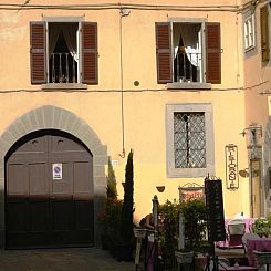 Appartement Stilvolle Wohnung mit Whirlpool in einem Renaiss