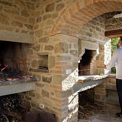 Appartement Wohnung in Cortona mit Terrasse, Garten und Gril