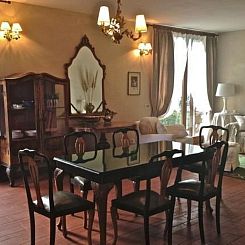 Appartement "Villa Felicita" mit Pool