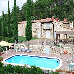 Vakantiehuis in Montecastelli Pisano mit beheiztem Whirlpool