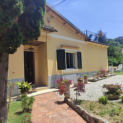 Vakantiehuis Villa mit schönem Gartne und Sonnenterrasse