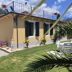 Vakantiehuis Villa mit schönem Gartne und Sonnenterrasse