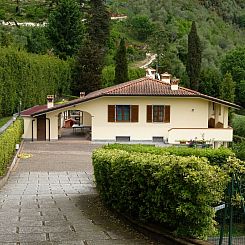 Vakantiehuis Tolles Ferienhaus in Camaiore mit Privatem Pool