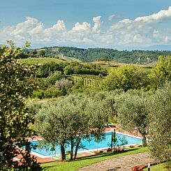 Appartement "Collelungo" mit Pool