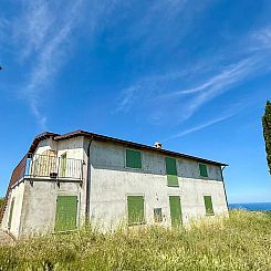 Vrijstaande woning in Ripatransone